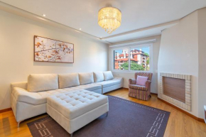 Apartamento Lindo e Completo 3 Suítes e Quarto no Centro